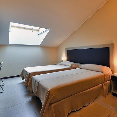 Residence La Sfera Павия Экстерьер фото