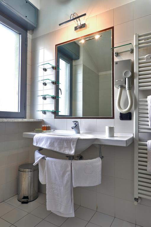 Residence La Sfera Павия Номер фото